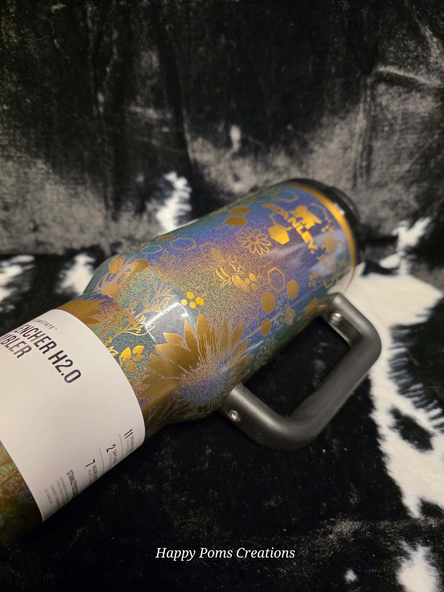 Bee Stanley Quencher 40oz | Honeycomb Engraved Stanley Tumbler | Glitter Holographic Bee Cup | Floral Bee Travel Mug Gift for Her